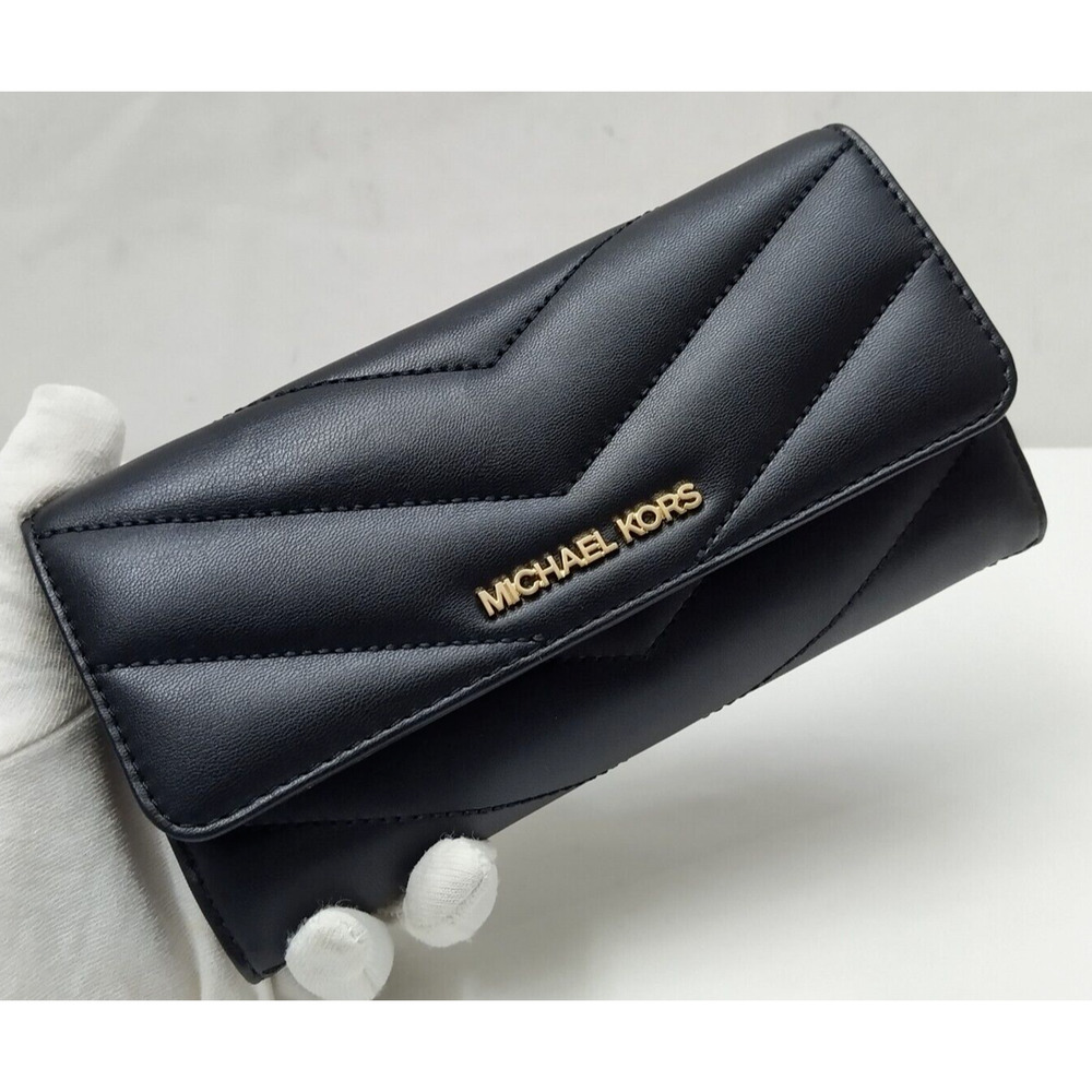 Michael Kors Jet Set Travel Black Quilted Leather Credit Card Fold Wallet - $298 - Picture 3 of 15